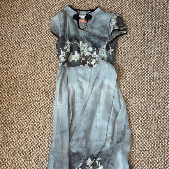jing dian jieMei Dresses & Skirts - Charming Floral Kids Dress in Gray